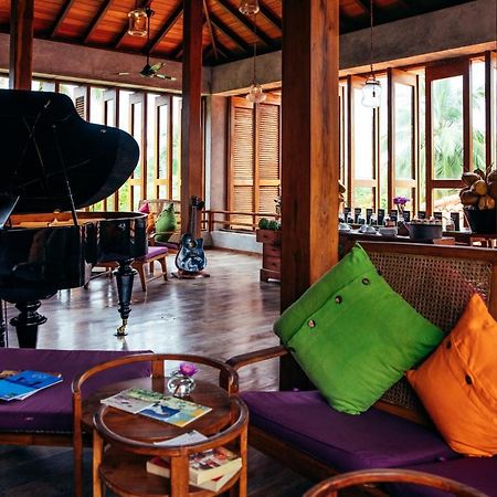 Utmt - Underneath The Mango Tree Spa & Beach Resort Dikwella Bagian luar foto
