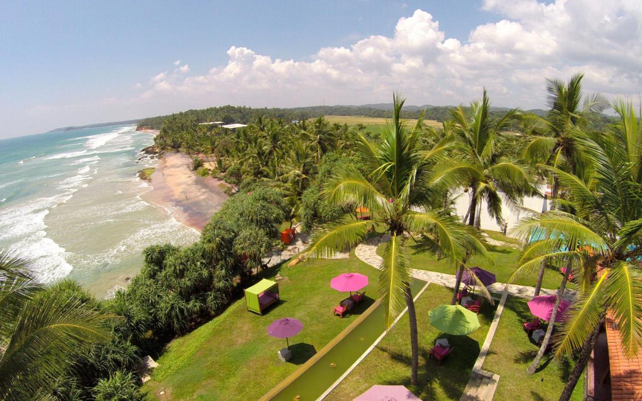 Utmt - Underneath The Mango Tree Spa & Beach Resort Dikwella Bagian luar foto