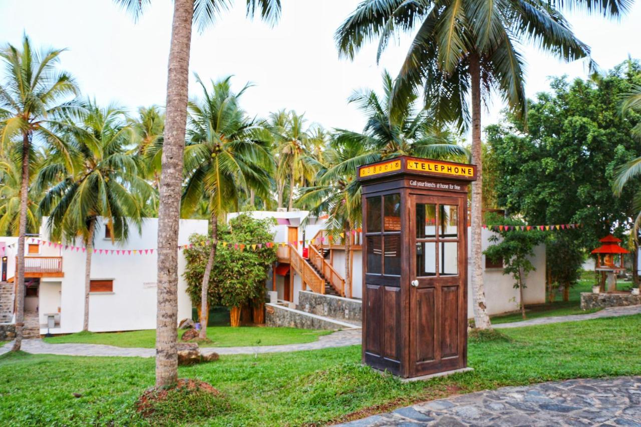 Utmt - Underneath The Mango Tree Spa & Beach Resort Dikwella Bagian luar foto