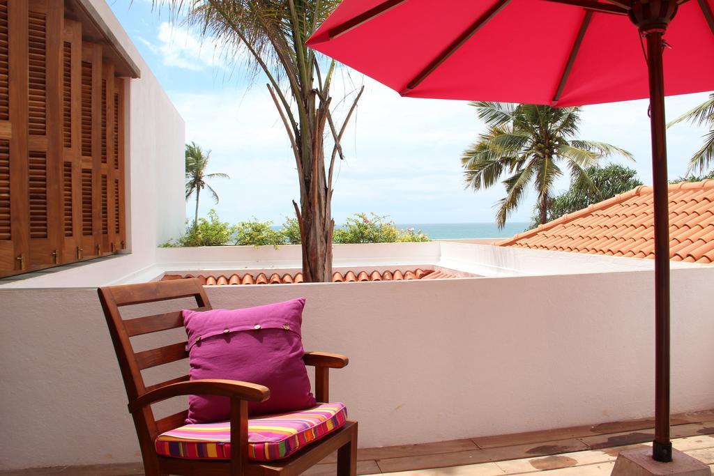 Utmt - Underneath The Mango Tree Spa & Beach Resort Dikwella Ruang foto