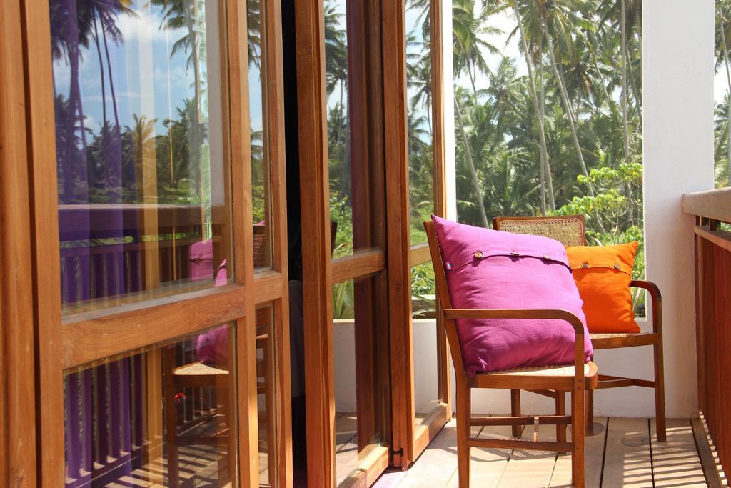 Utmt - Underneath The Mango Tree Spa & Beach Resort Dikwella Ruang foto